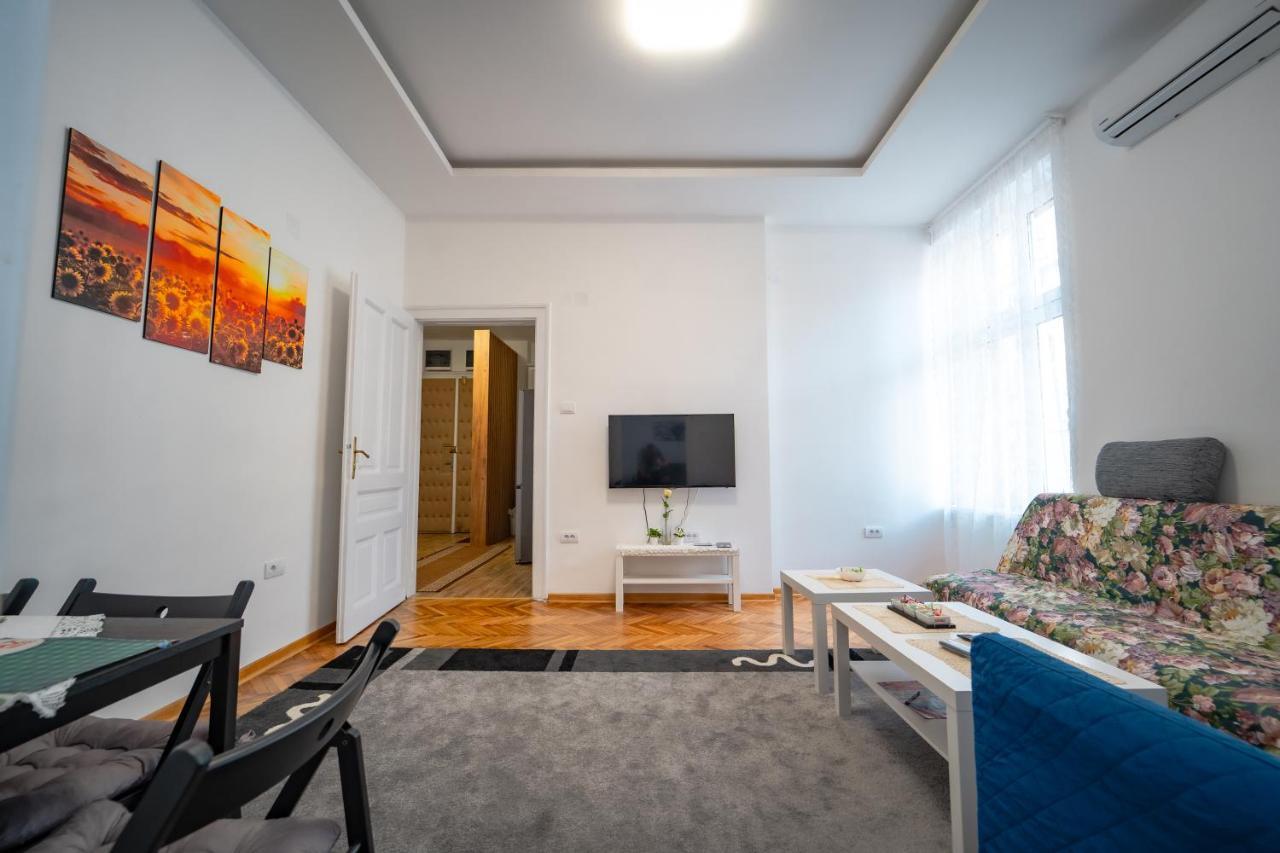 Botanical9, Belgrade Centre, 2 Bedroom Apartment Eksteriør bilde